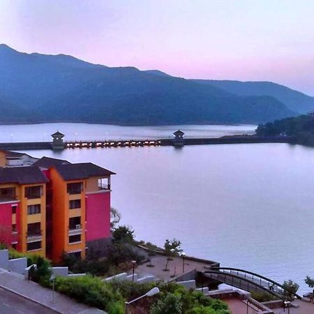 Portofino Apartment Lavasa Ngoại thất bức ảnh