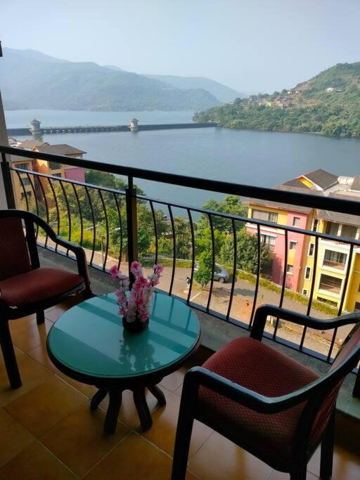 Portofino Apartment Lavasa Ngoại thất bức ảnh